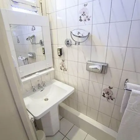 Отель Meurice 3*