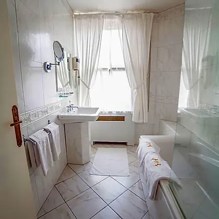 Meurice Calais